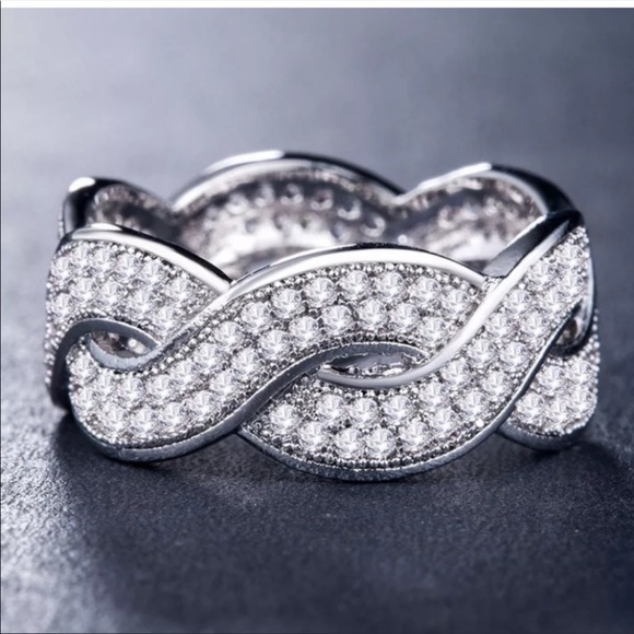 New Women’s 925 Silver Infinity Love Sapphire Ring - Picture 1 of 2